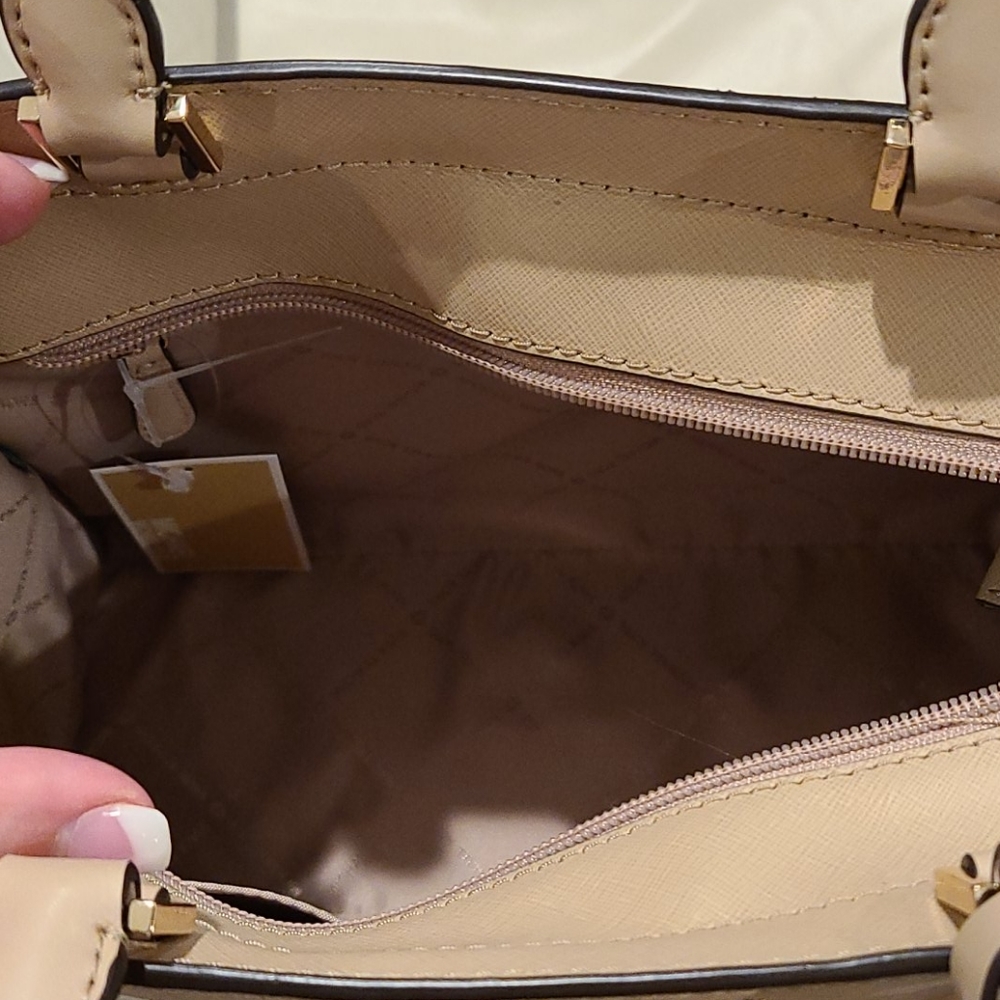 Excellent condition MK satchel